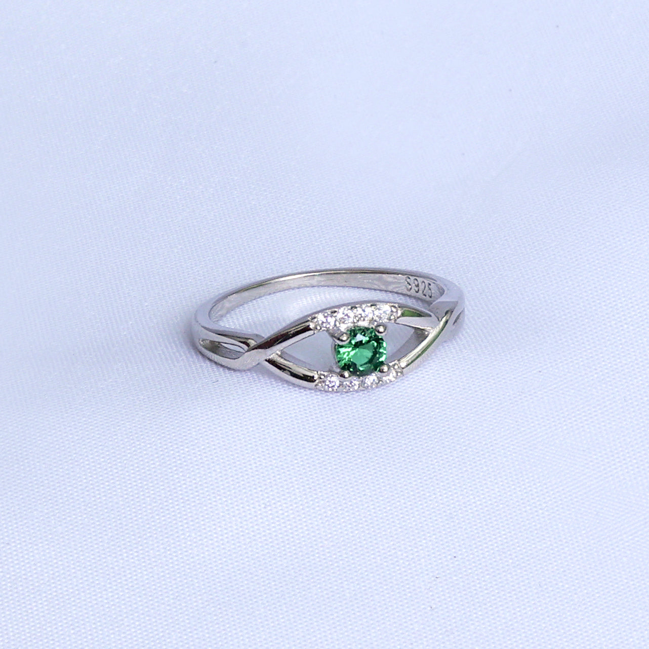 Silver Eye  Green/Pink Diamond Ring